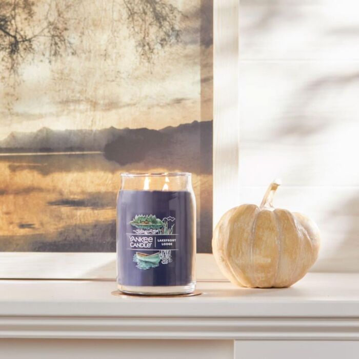 Yankee Candle Lakefront Lodge - Signature Large Jar
